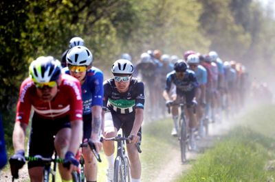 De deltagende hold til Grand Prix Herning er fundet. Senere offentliggøres navnene på rytterne.