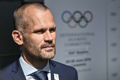 Stefan Holm vandt ved OL i Athen i 2004 guld i højdespring. Han var medlem af Den Internationale Olympiske Komité (IOC) fra 2013 til 2020.