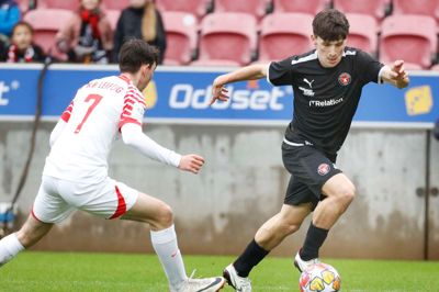 Mikel Gogorza viste sig flot frem i kampene i UEFA Youth League. Han leverede blandt andet to mål og en assist i de fem opgør. Samtidig var kantspilleren en stor profil i U19 Ligaen med hele 16 mål i 24 kampe.