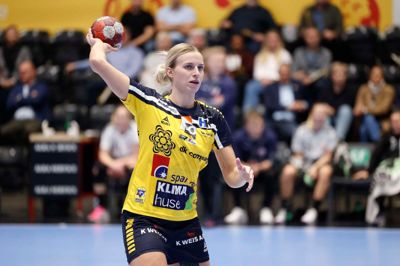 Simone Petersen scorede seks mål på seks forsøg i lørdagskampen mod Ringkøbing, som Ikast Håndbold vandt med 34-24.