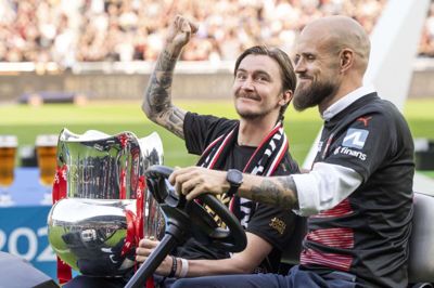Kristoffer Olsson var frisk nok til at deltage i FC Midtjyllands mesterskabsfejring i slutningen af maj. (Arkivfoto).