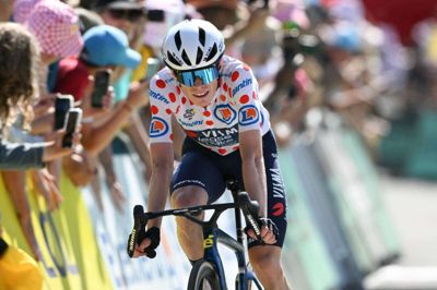 Jonas Vingegaard måtte i defensiven på onsdagens 17. etape, der sluttede med en kuperet finale.
