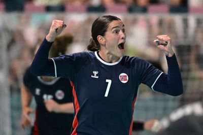 Stine Skogrand havde masser af grund til glæde i tirsdagens kamp mod Sydkorea. Norge spillede godt og ligner igen en guldkandidat, og Ikast-anføreren blev selv norsk topscorer med fem mål.