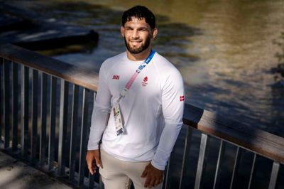 22-årige Turpal Bisultanov suger lærdom og erfaring til sig under sit første OL og føler sig mentalt og fysisk stærk. Herningenseren kan vinde OL-bronze i dag, hvis han slår to tidligere verdensmestre.
