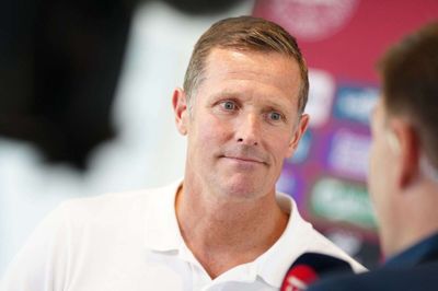 Peter Møller har haft travlt, siden han i fredags blev orienteret om, at landstræner Morten Wieghorst kæmper med stress-symptomer, så han ikke kan varetage sit job ved den kommende landsholdssamling.
