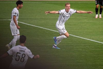 FC Midtjylland er voldsomt stærkt besat i angrebet. Med tilgangen af den polske landsholdsangriber Adam Buksa (t.h.) og den tjekkiske landsholdsforward Jan Kuchta råder FCM nu over to skarprettere, der begge var i aktion under sommerens EM-slutrunde.