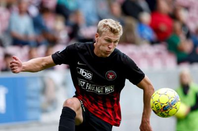 Rasmus Nissen Kristensen i aktion for FC Midtjylland. Den 27-årige Brande-dreng og tidligere FCM-profil overvejede denne sommer et comeback til klubben. Foto: Flemming Hansen
