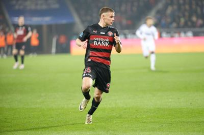 Victor Bak Jensen har som FCM's øvrige venstrebacker været ramt af en længerevarende skade. Nu er det 20-årige backtalent retur i truppen.