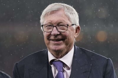 Sir Alex Ferguson er stadig hyppig gæst til Manchester Uniteds kampe. Her ses han i forbindelse med Europa League-kampen mod Twente i september.