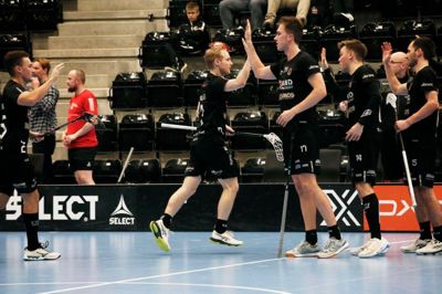 Sunds Seahawks - her forud for sidste års pokalfinale i Sportscenter Herning - kan vinde pokaltitlen samme sted søndag eftermiddag.