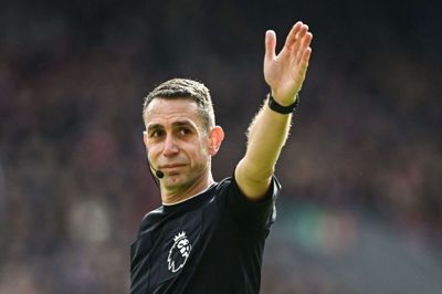 David Coote dømte i Premier League og ved store slutrunder, inden han i december blev udelukket. (Arkivfoto).