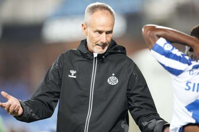 Lars "Lungi" Sørensen og Esbjerg fB får svært ved at spille i Superligaen efter sommerferien.