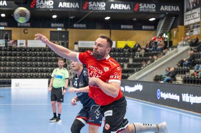 Torsdag blev det til et overraskende comeback i HCM-trøjen for klublegenden Martin Lysdal Hansen. Her scorer den tidligere pokalvinder og ligaprofil sit ene mål i hjemmesejren over Rækker Mølle.