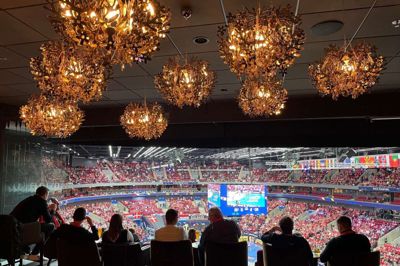 Under VM i 2023 i Malmö, hvor dette billede er fra, stillede DanskHåndbold en lounge til rådighed for deres VIP-gæster. Når der i 2026 er håndbold-EM for mænd i Herning, kreeres en lignende luksus-lounge på 500 kvadratmeter. Foto: DanskHåndbold