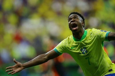 Vinicius Junior jubler over sit sene sejrsmål mod Colombia.