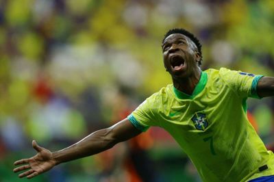 Vinicius Junior jubler over sit sene sejrsmål mod Colombia.