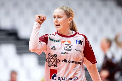 Emma Lindqvist og Ikast Håndbold måtte slide for det, men fik besejret Aalborg Håndbold.