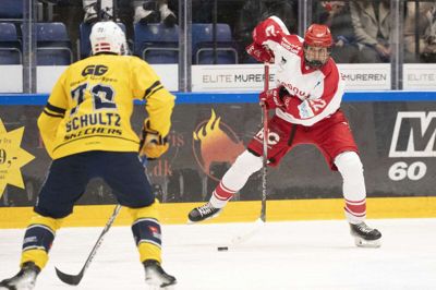 Den snart forhenværende Rødovre-spiller William Bundgaard (t.h.) blev topscorer ved B-VM for U18-landshold. Tidligere på sæsonen var forwarden også med til at rykke op med U20-talenterne. Efter sommerferien fortsætter han karrieren i en ny klub. Foto: Thomas Sjørup/Ritzau Scanpix