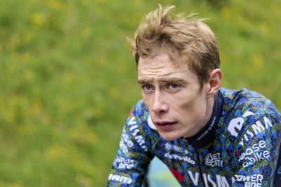 Det er over et år siden, Jonas Vingegaard var ude for et meget alvorligt styrt i Spanien. Det har ført til øget bevidsthed om risikoen ved at køre på cykel, og det har også taget lang tid at komme tilbage fra, fortæller han i eksklusivt interview med Skive Folkeblad. Foto: Claus Bonnerup/Ritzau Scanpix