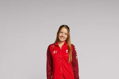 Rikke Mæng Ibsen i det officielle danske OL-dress. Lørdag sætter den lokale skytte kursen mod Tokyo. Foto: Bestseller for DIF og Team Danmark