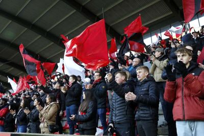 Torsdag i sidste uge var der endelig tilskuere på MCH Arena igen. For FCM’s officielle fanklub er der dog fortsat store begrænsninger. Foto: Tom Laursen