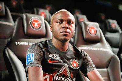 Edward Chilufya får nummer 18 på trøjen i FC Midtjylland, hvor han har underskrevet en kontrakt frem til 31. december 2026. Foto: FCM