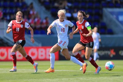 Pernille Harder udlignede til 1-1, da det danske landshold i går vandt 2-1 på udebane mod Østrig i en testkamp frem mod EM. Foto: Ritzau Scanpix