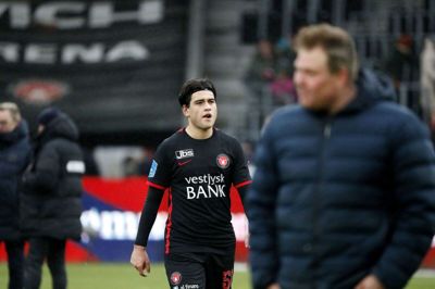 Aral Simsir ærgrer sig efter nederlaget. Den unge FCM'er var ellers en af holdets bedste og fik scoret et flot mål. Foto: Chresten Bergh