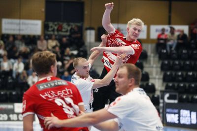 Bjarke Nybo Jørgensen (øverst) var blandt HC Midtjyllands bedste spillere i Kolding. Foto: Malene Tswai