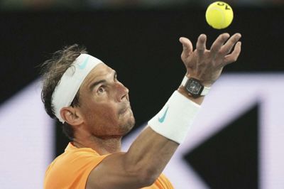 Rafael Nadal er 36 år, og i halvdelen af livet har spanieren været oppe i top-10 på verdensranglisten i tennis. (Arkivfoto).