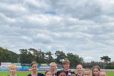 Der var masser af medaljer om halsen på Herning-atleterne efter de nordvestjyske mesterskaber i Skive. Foto: Privatfoto