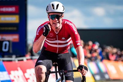 I september kom den dengang blot 18-årige Henrik Breiner Pedersen fra Sdr. Felding først over stregen ved U23-europamesterskabet i Holland. Spanske Ivan Romeo var den sidste, der måtte opgive at følge med den stærke midtjyde.