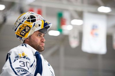 Mac Carruth blev for snart et år siden suspenderet af sin klub Cardiff Devils efter en uheldig situation med publikum her i Nottingham.