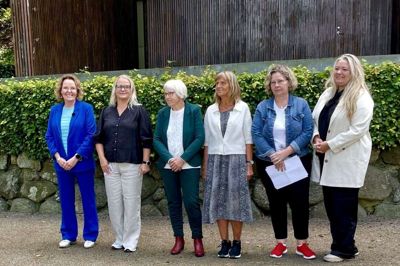 Velfærdsdemokraterne er fra venstre gruppeformand Mette Nielsen, Marianne Aaris Andersen, Birthe Harritz, Birgith Langballe, Rikke Cramer Christiansen og Katrine Johanne Ørnebjerg Larsen.