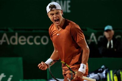 Søndagens finale mod russiske Andrey Rublev er Holger Runes anden i en Masters 1000-turnering. I november vandt den unge dansker Paris Masters.