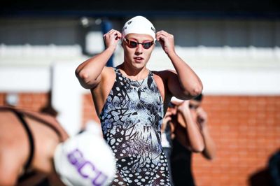 Amalie Søby Mortensen bidrog i går til en dansk femteplads i 4x200 meter mixed. Det er dog ikke en OL-disciplin. På fredag svømmer den 19-årige herningenser for kvalifikation til OL i 4x200 meter holdkap for kvinder. Foto: PR-foto