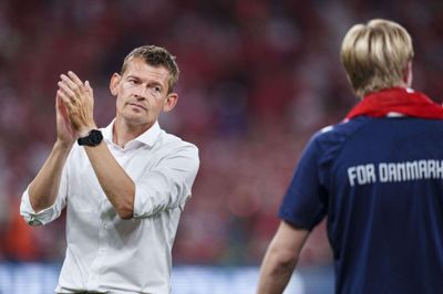 Lars Knudsen takkede fansene for støtten efter Danmarks sejr over Serbien.