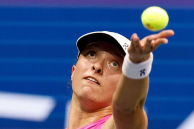 Polske Iga Swiatek kommer ikke til at spille tennis onsdag i Malaga, men må vente til fredag i mødet med Spanien. (Arkivfoto).