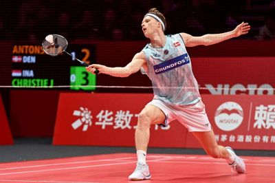 Anders Antonsen var bedst ved både nettet og baglinjen i semifinalen mod Jonatan Christie.