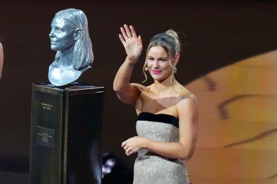 Pernille Blume afslørede en buste af sig selv, da hun i Boxen blev optaget som det 41. medlem af Sportens Hall of Fame.