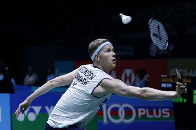 Anders Antonsen er klar til kvartfinalen i Malaysia Open.