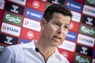 DBU's kommunikationschef, Jakob Høyer, vil prøve noget nyt efter 10 år hos unionen.