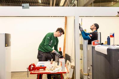 Snakken om manglende lærepladser kan skræmme unge væk fra de uddannelser, samfundet har brug for at de tager. Desuden er der pladser til dem, der kan og vil, anfører Anja Koed Frederiksen. Debatten er aktualiseret af Euroskills i Herning i disse dage.