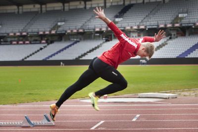 Sådan ser det ud, når samtlige muskelfibre i kroppen skyder en sprinter ud af startblokken. Simon Hansen er som sprinter kendt for at være en raket ud af blokken, mens andre er mere kendt for deres topfart. Foto: Tom Laursen