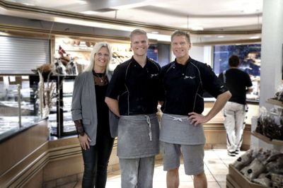 Hårdt presset af de høje energipriser indfører Kjers Bageri nu en energiafgift på to kroner for hver bon over 15 kroner for at dæmme op for de høje priser på energi. Foto: Henrik Ole Jensen