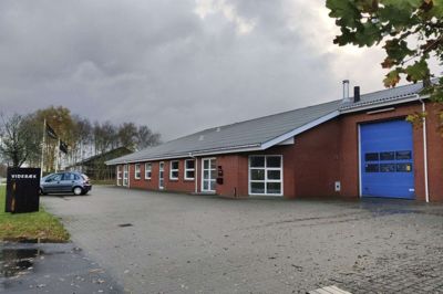 Der bliver formentlig ved med at være bogtrykkeri på Brogårdsvej lidt endnu, selv om Videbæk Bogtrykkeri er blevet solgt til Strandbygaard i Skjern, der 1. januar overtager 50 procent af aktierne i en slags glidende generationsskifte. Foto: Jens Kristian Lynderup