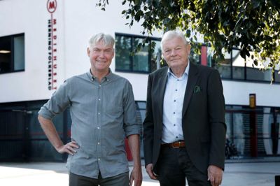 Folkebladets valgeksperter, Peter Villadsen og Torben Clausen, glæder sig over kandidaternes gode tone over for hinanden - men kunne samtidig godt have drømt om, at de gik lidt mere til hinanden til valgdebatterne.