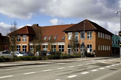 Hvis ikke en ny skole i Ry blev bygget, ville der om 10 år være knap 1600 elever på Mølleskolen - og være brug for 60 klasseværelser, hvor den nuværende kapacitet er 42.