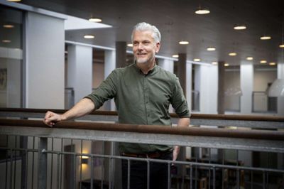 Mølleskolens leder gennem seks år, Kristian Toft, takker af den 1. september. Foto: Jakob Stigsen Andersen