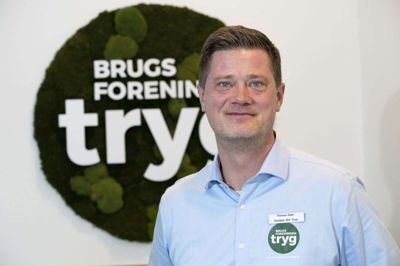 Thomas Dahl, direktør i Brugsforeningen Tryg, melder om en kæmpe succes med at spare på strømmen i foreningens butikker. Foto: Jakob Stigsen Andersen